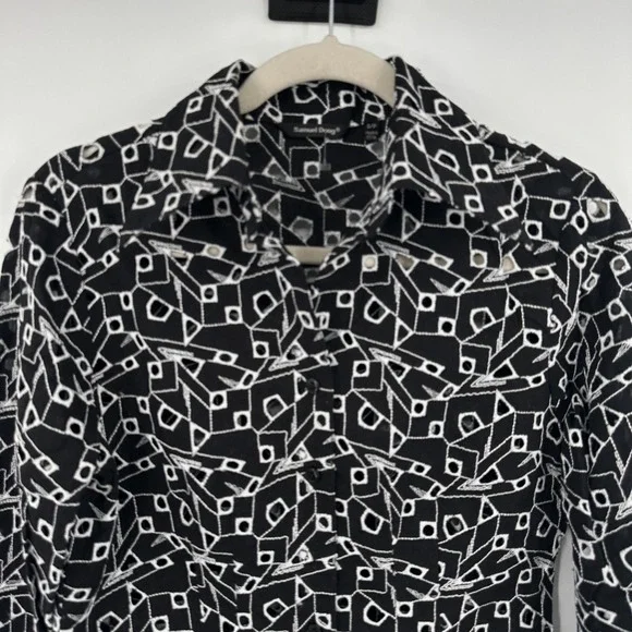 Samuel‎ Dong Shirt Womens Small Black White Sheer Embroidered Geometric Top - Picture 2 of 9